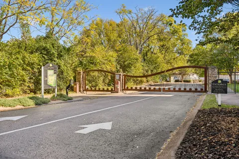 $550,000 | 2600 Hillsboro Pike, Unit 123, Nashville, TN 37212