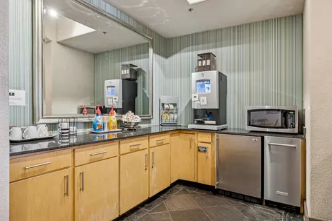 $550,000 | 2600 Hillsboro Pike, Unit 123, Nashville, TN 37212