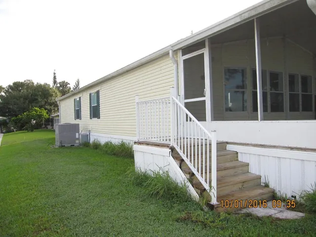 a view of a garden with plants