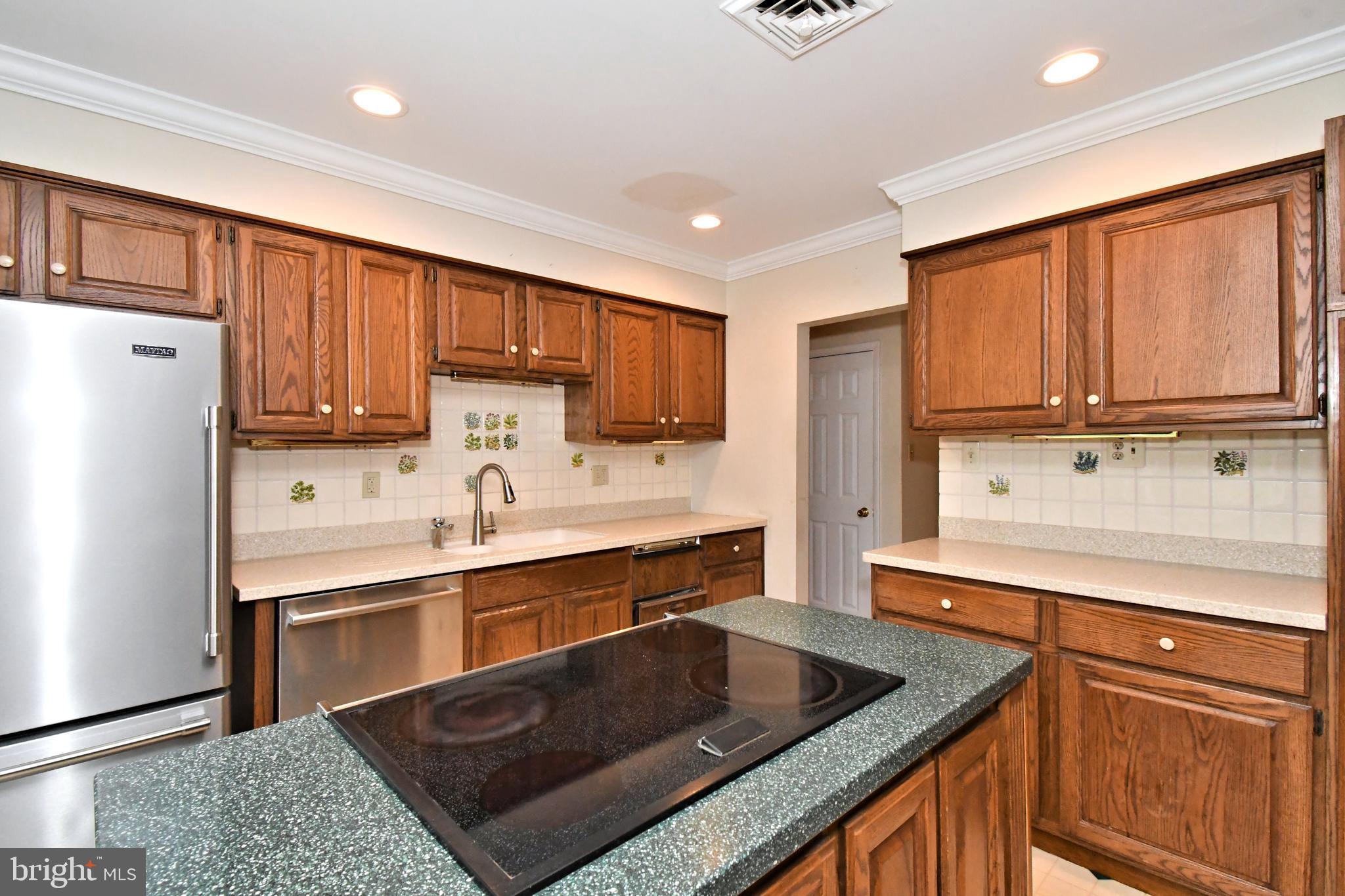 2390 Lenhart Road Colmar, PA 18915 - Photo 2 of 40