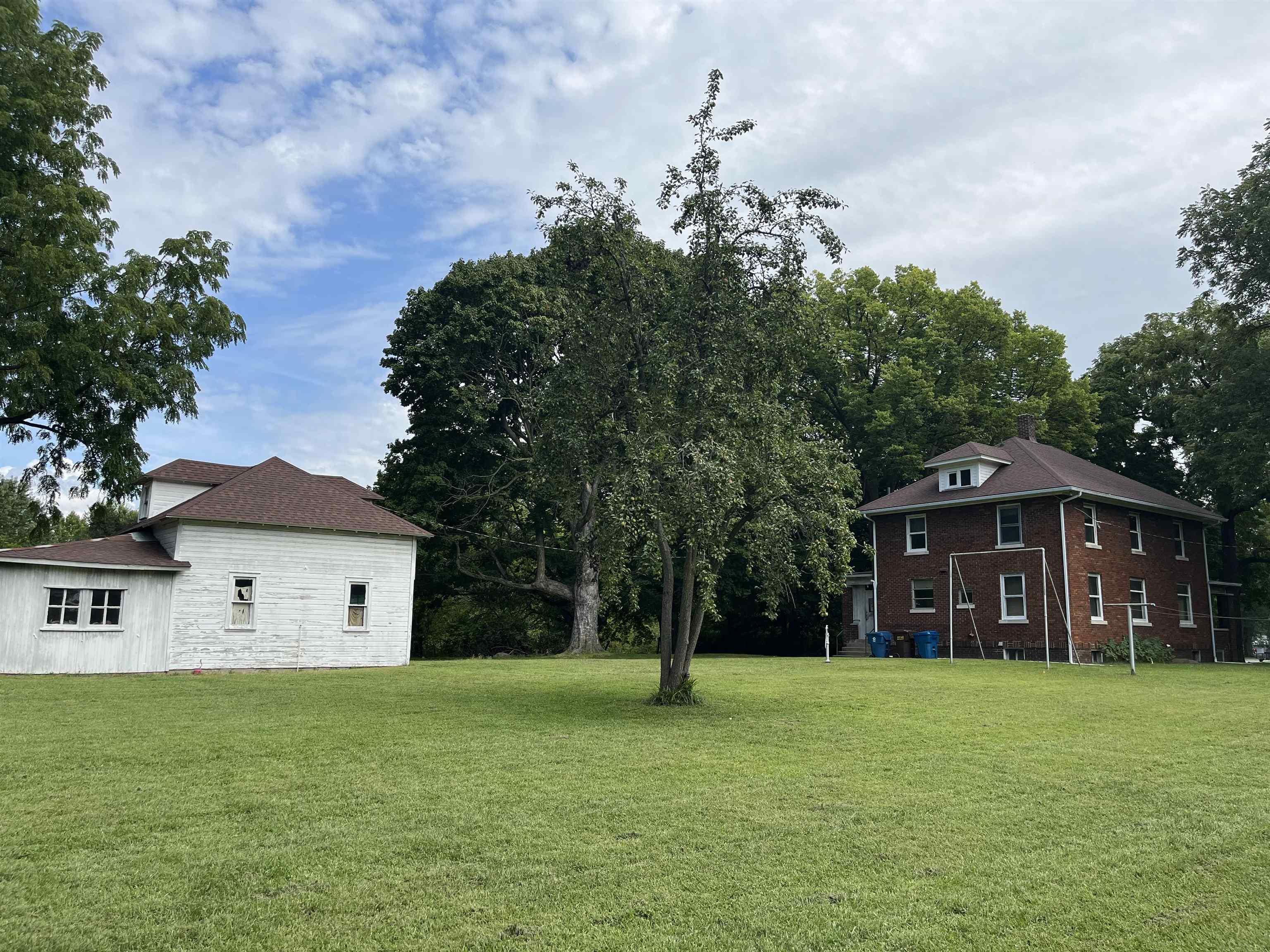 206 Hartzell Road New Haven, IN 46774 - Photo 5 of 33