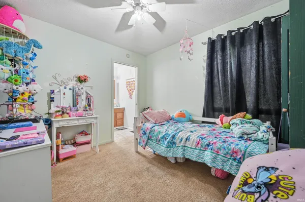 $249,900 | 19108 North Little John Lane, Muncie, IN 47303