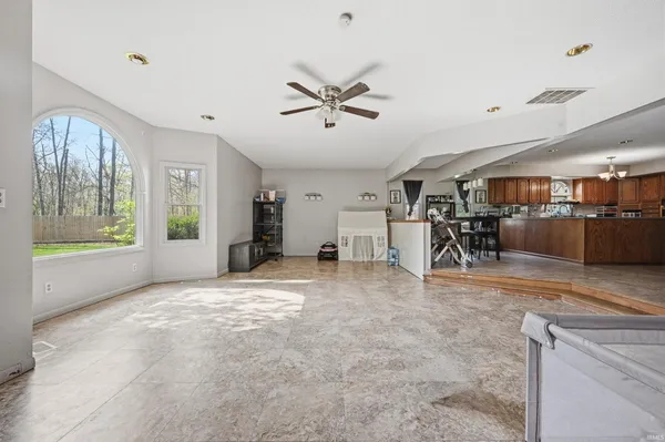 $249,900 | 19108 North Little John Lane, Muncie, IN 47303