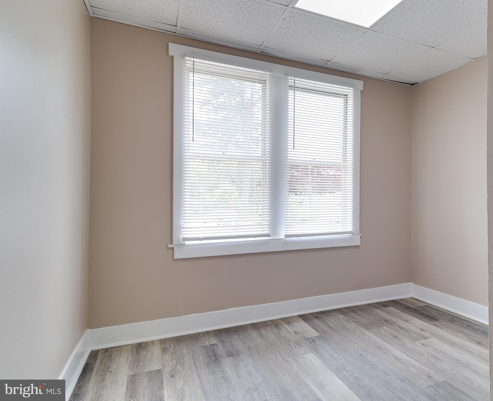 204 West Landing Road Mantua, NJ 08051 - Photo 12 of 20 an empty room with a window