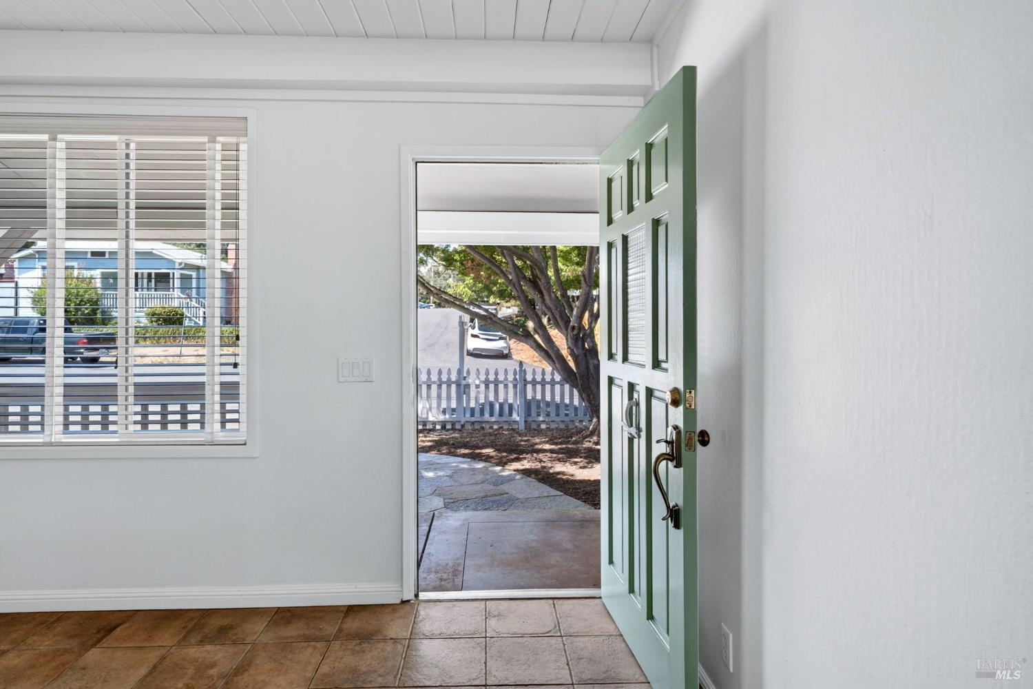 225 Spring Street Napa, CA 94559 - Photo 9 of 36 Gallery Image 9