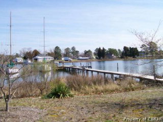 2073 Rowe Lane Hayes, VA 23072 - Photo 3 of 5