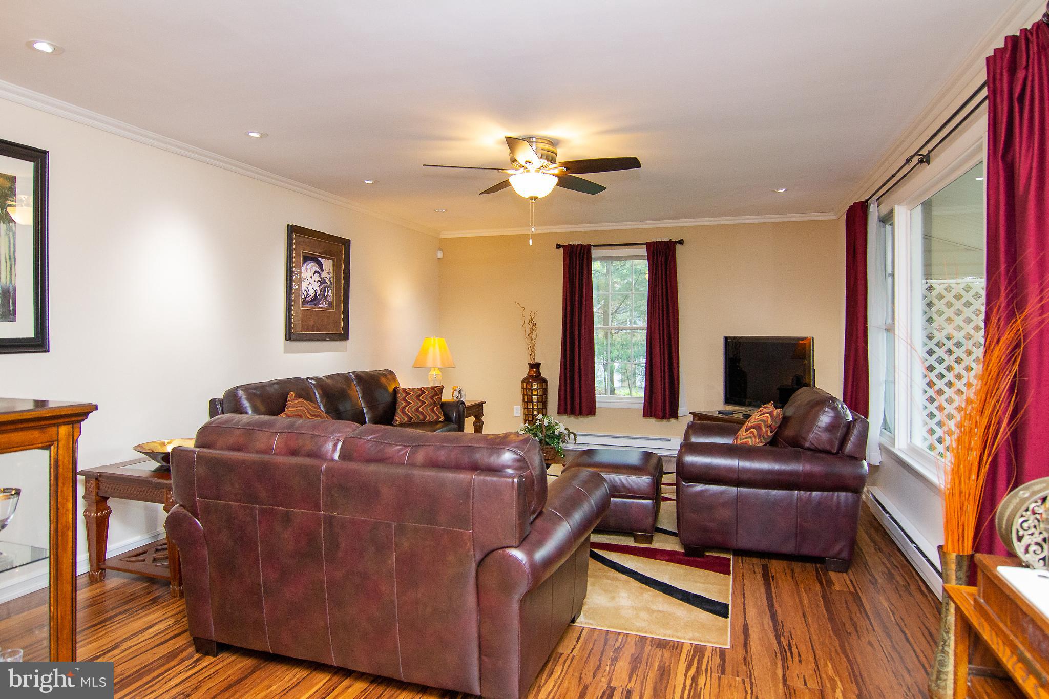 727 Meadow Branch Road Westminster, MD 21158 - Photo 12 of 41 Living Room