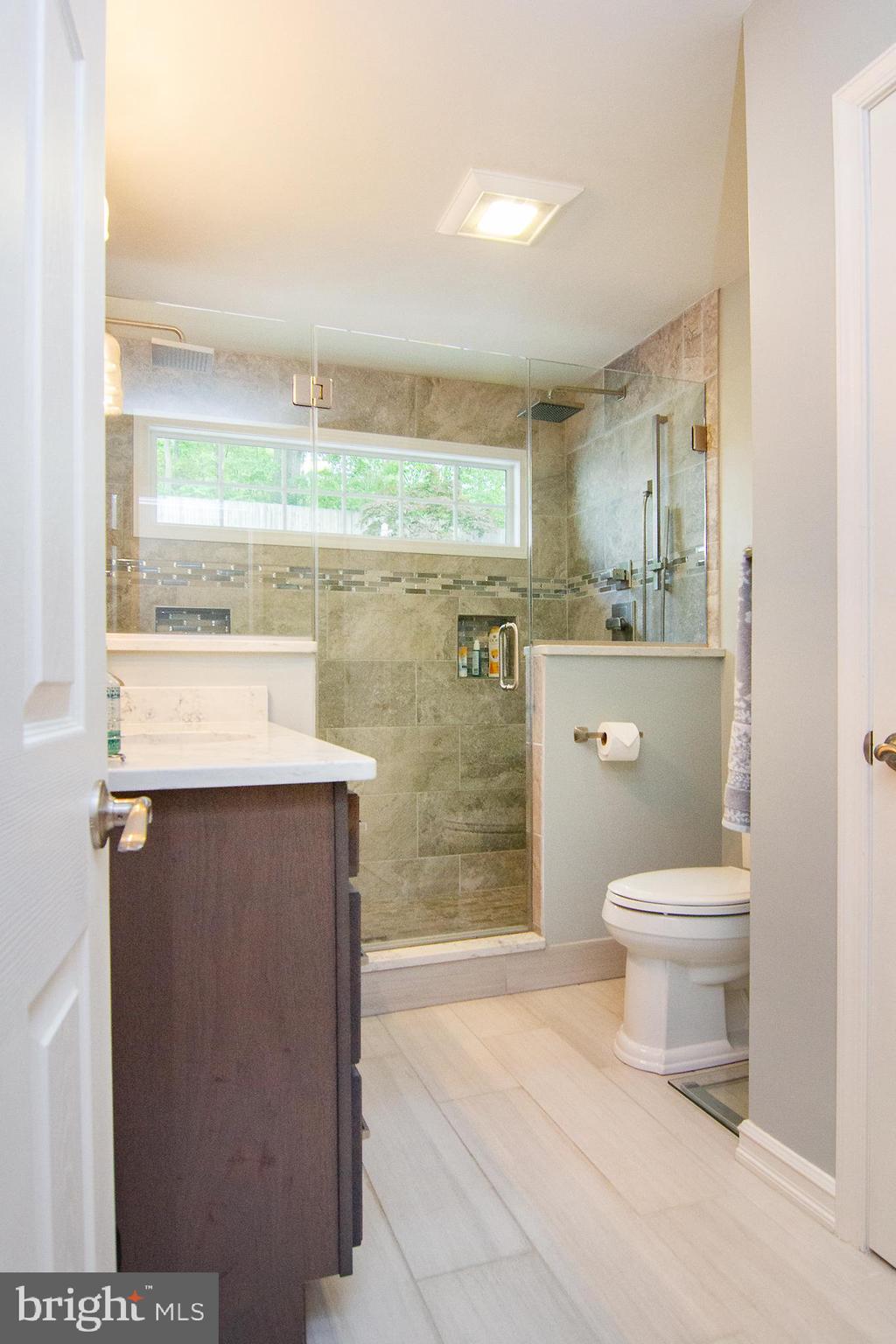727 Meadow Branch Road Westminster, MD 21158 - Photo 14 of 41 Updated Bathroom
