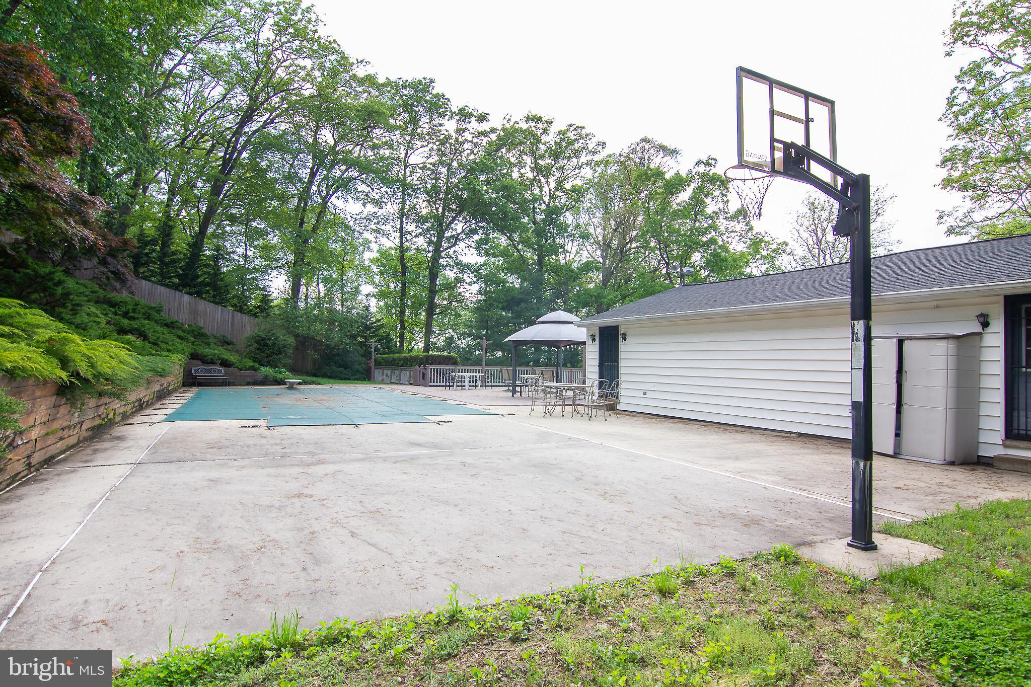 727 Meadow Branch Road Westminster, MD 21158 - Photo 33 of 41 Pool Area