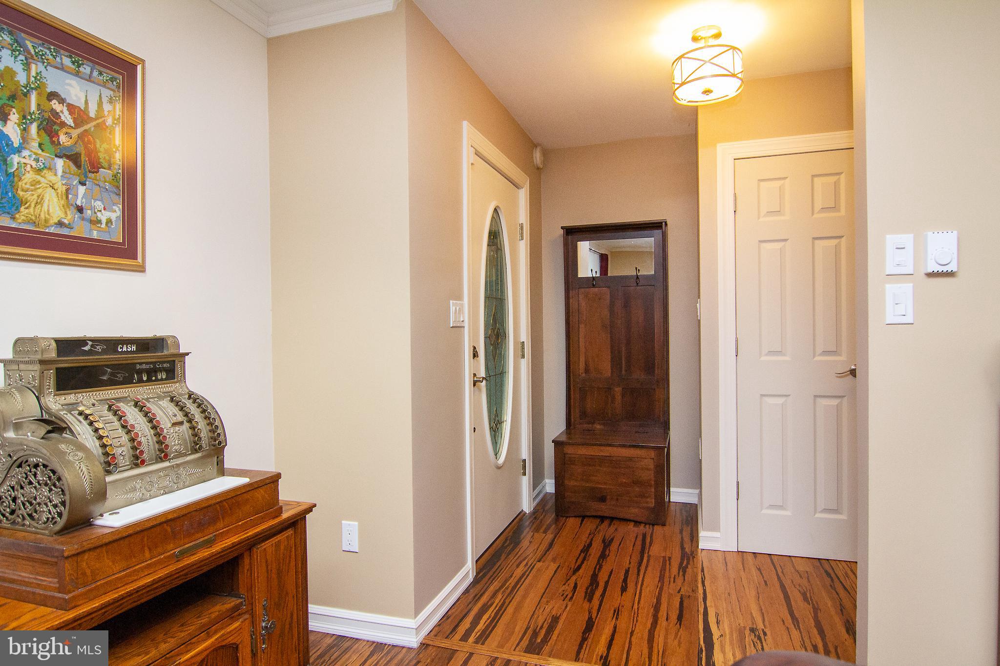 727 Meadow Branch Road Westminster, MD 21158 - Photo 9 of 41 Enrance