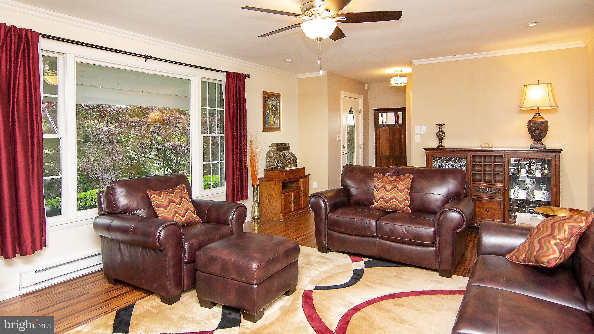 727 Meadow Branch Road Westminster, MD 21158 - Photo 10 of 41 Living Room