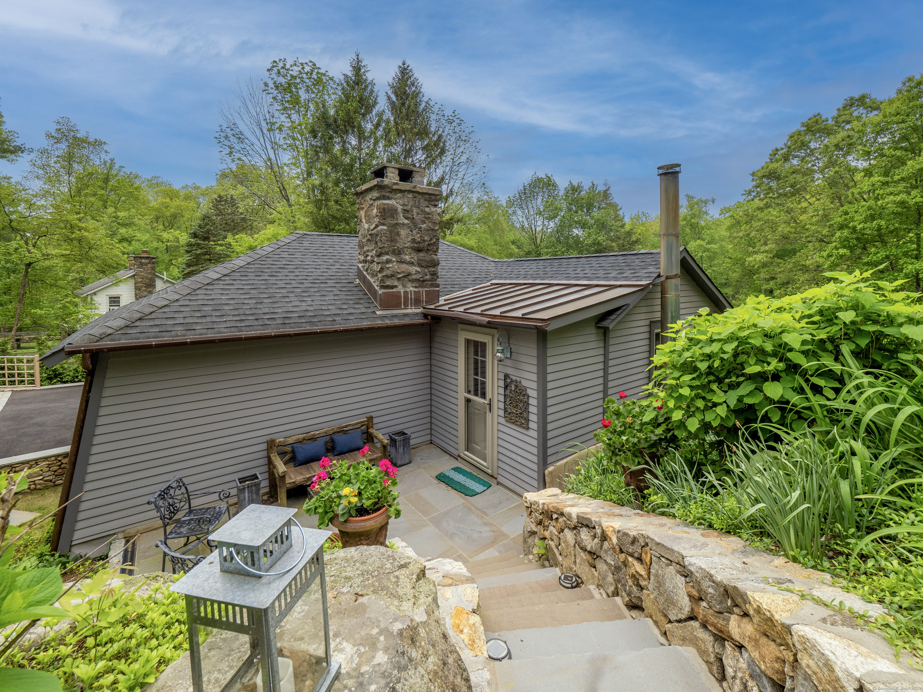 110 Dudley Road Wilton, CT 06897 - Photo 20 of 32