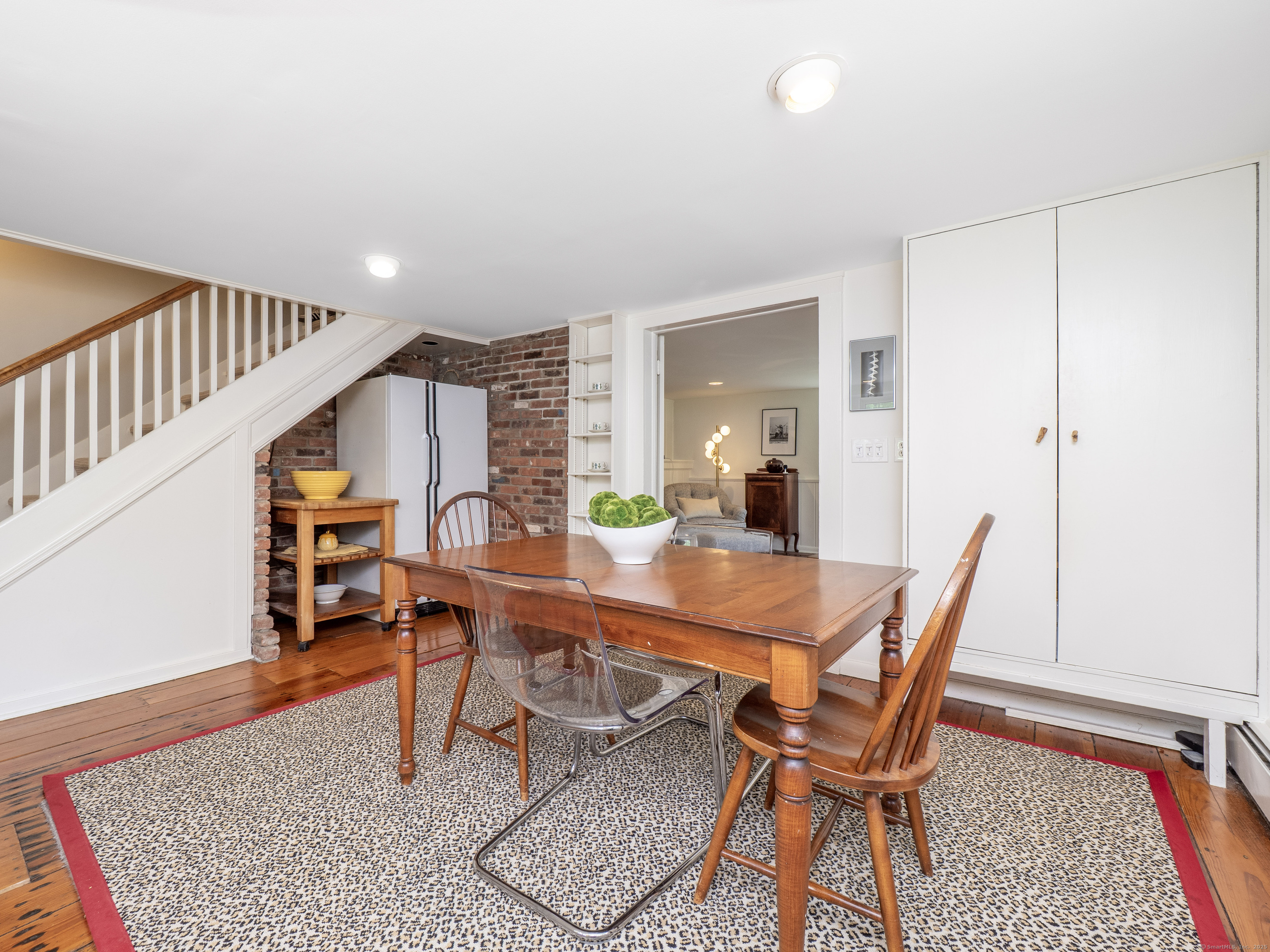 110 Dudley Road Wilton, CT 06897 - Photo 7 of 32