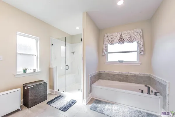 $860,000 | 32147 Lower Rome Road, Springfield, LA 70462