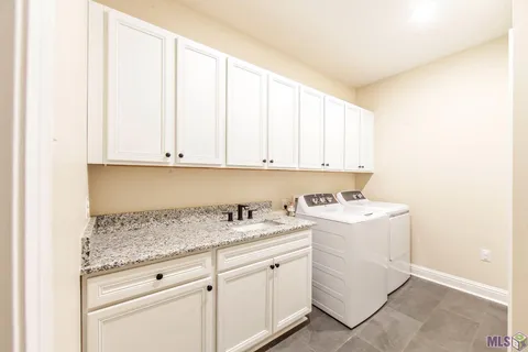 $890,000 | 32147 Lower Rome Road, Springfield, LA 70462