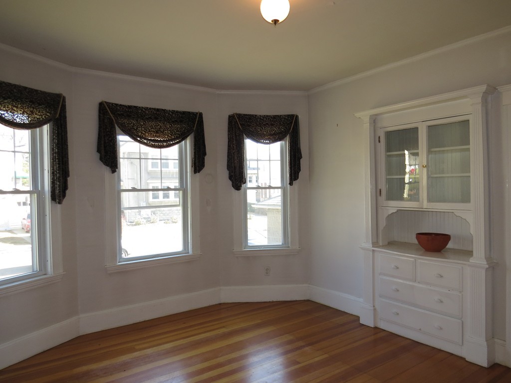 55 Katherine Road Watertown, MA 02472 - Photo 3 of 28 Gallery Image 3