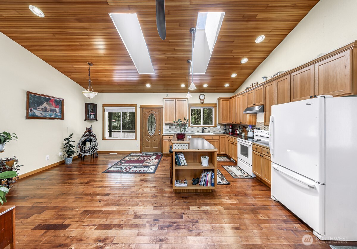 19379 Morton Road Burlington, WA 98233 - Photo 16 of 40 Gallery Image 16