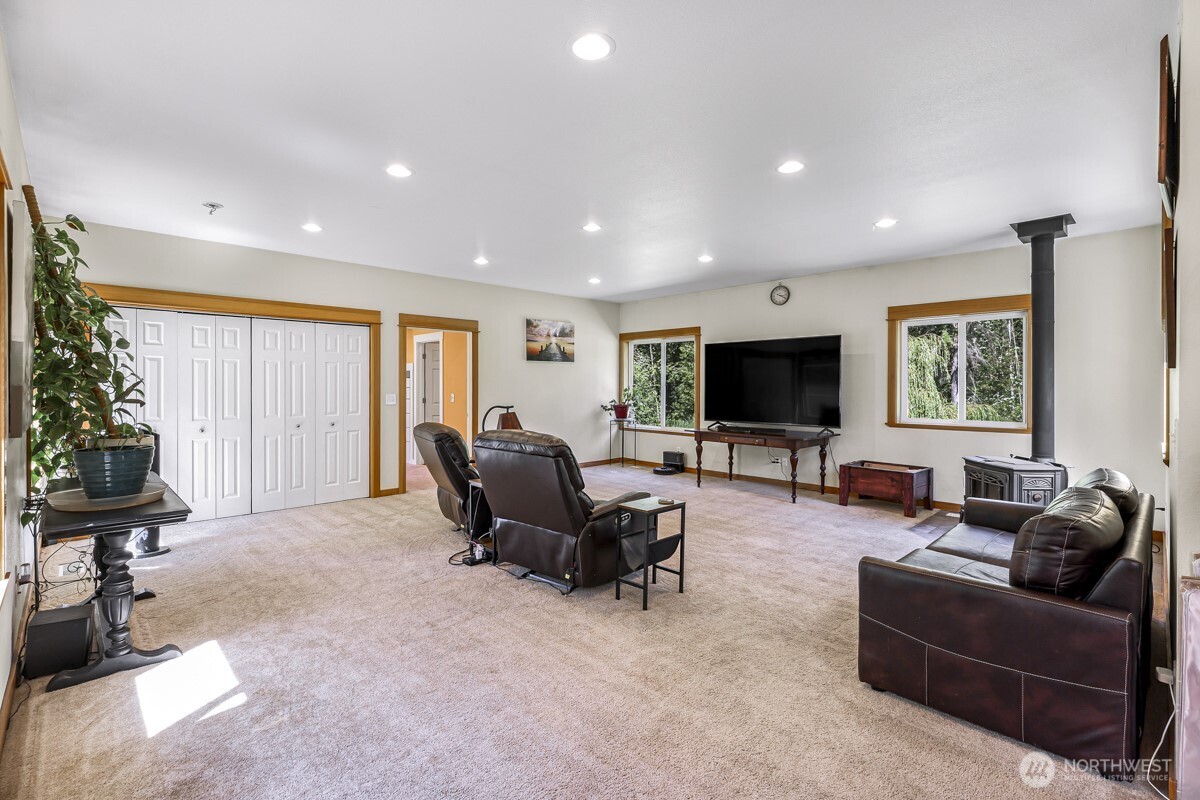19379 Morton Road Burlington, WA 98233 - Photo 18 of 40 Gallery Image 18