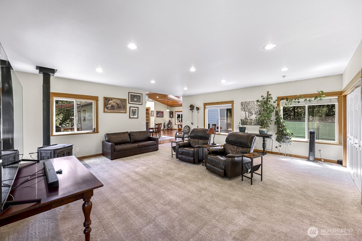 19379 Morton Road Burlington, WA 98233 - Photo 19 of 40 Gallery Image 19