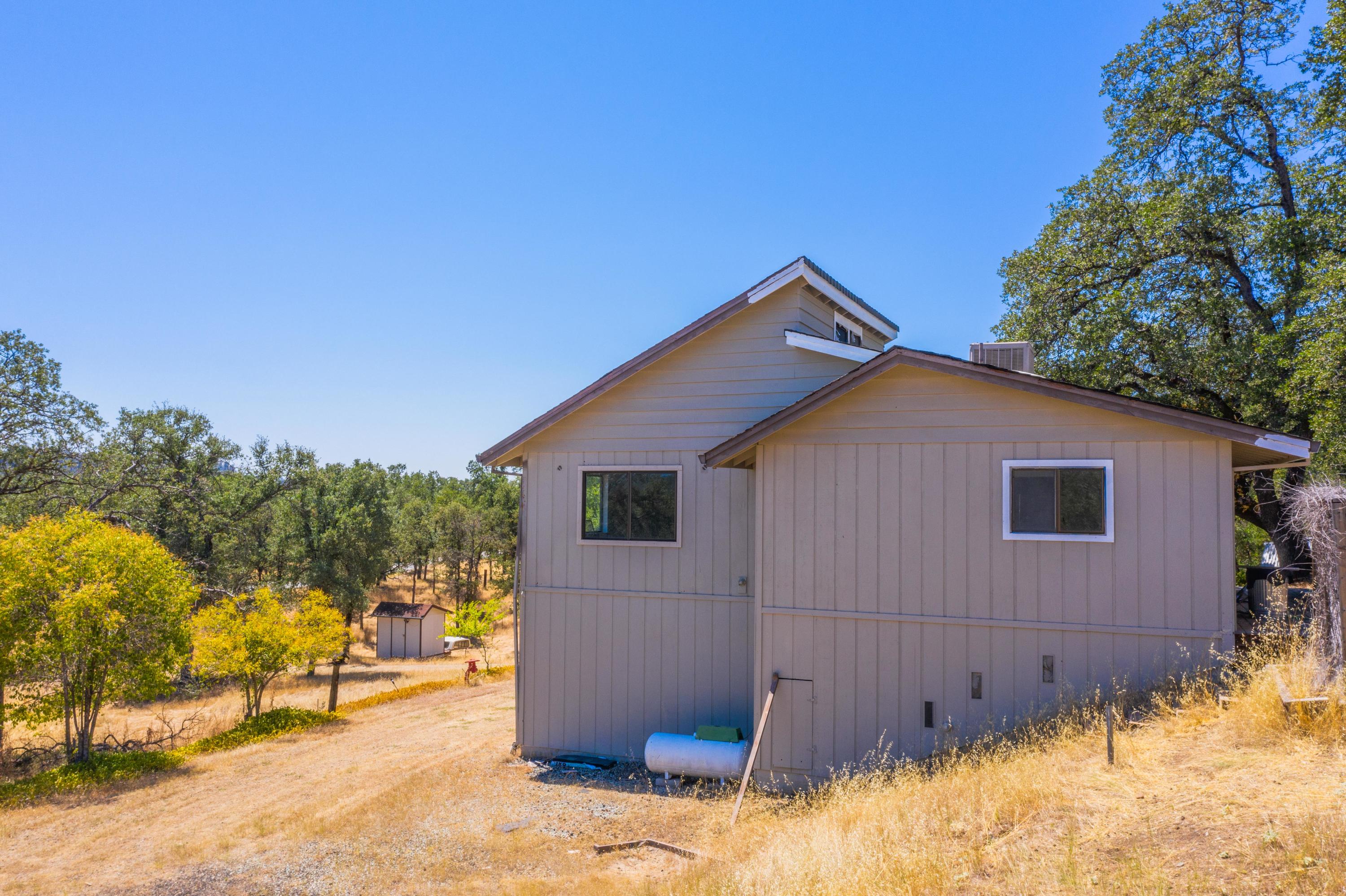 10810 Oak Run Road Oak Run, CA 96069 - Photo 13 of 31 10810-07