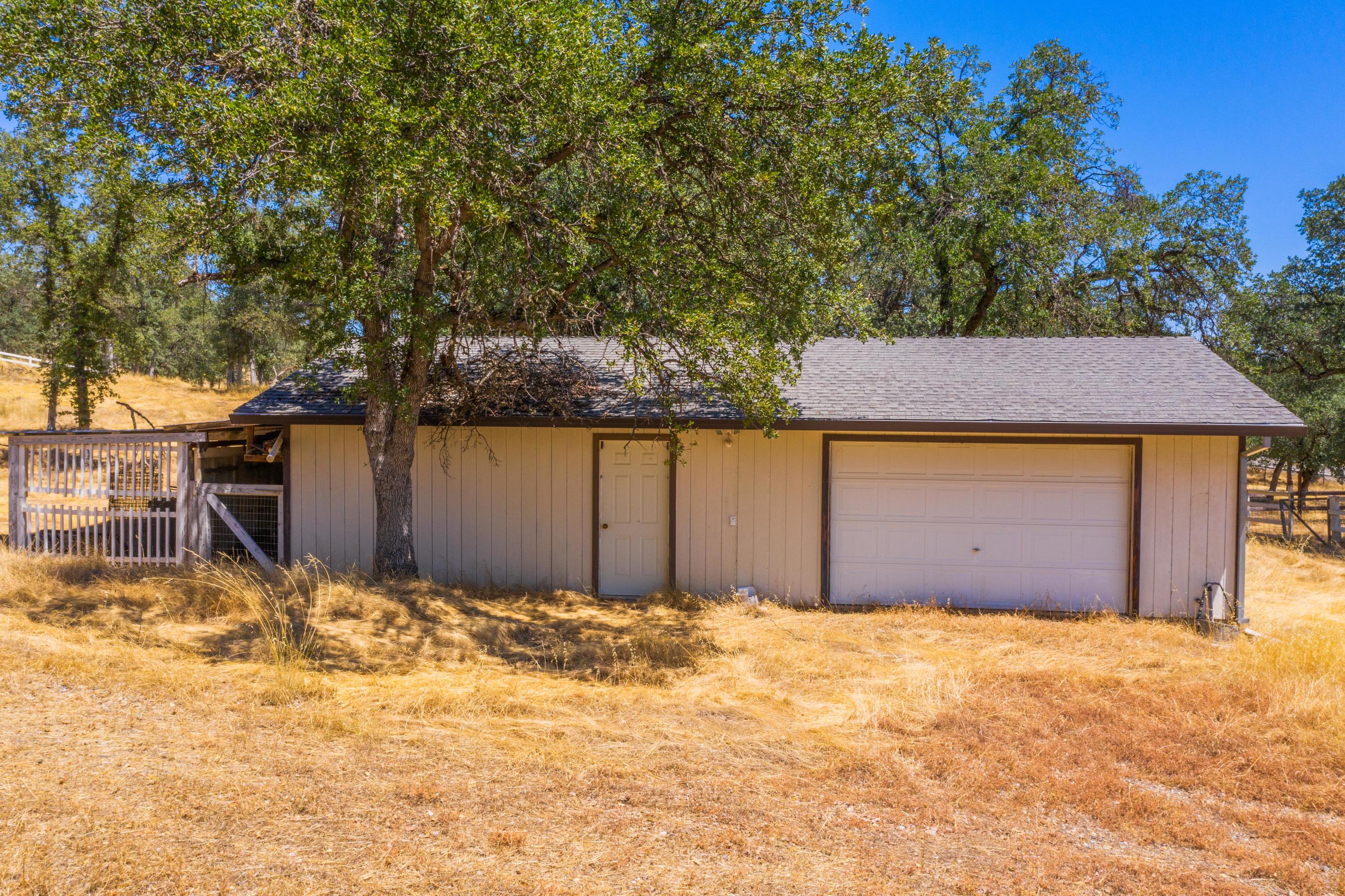 10810 Oak Run Road Oak Run, CA 96069 - Photo 14 of 31 10810-09