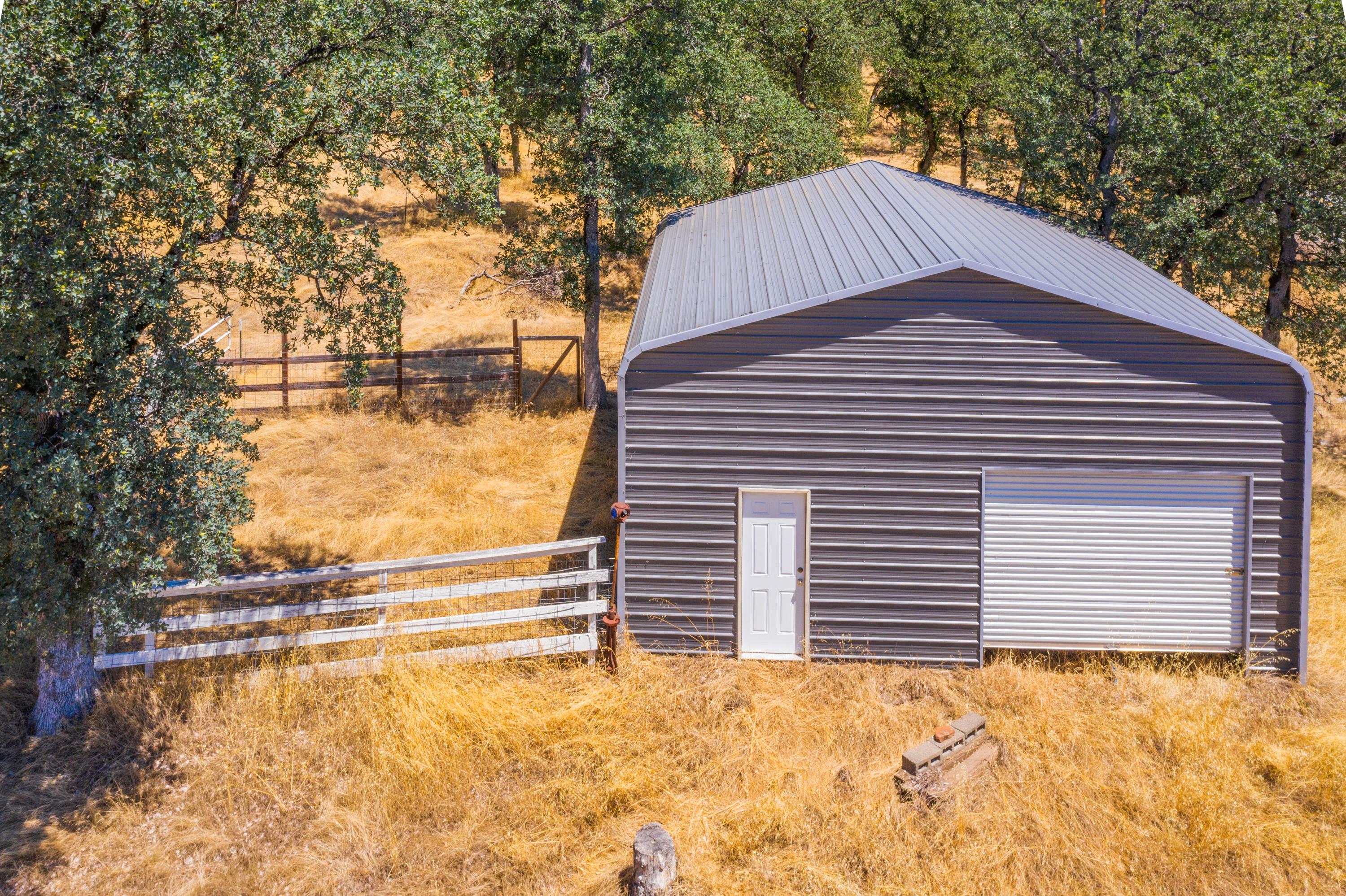10810 Oak Run Road Oak Run, CA 96069 - Photo 19 of 31 10810-16