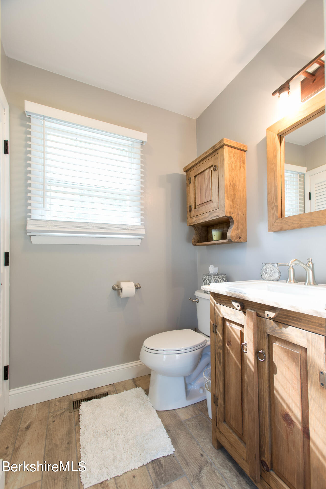 9 Wester Hook Road Egremont, MA 01230 - Photo 28 of 34 Primary Bath