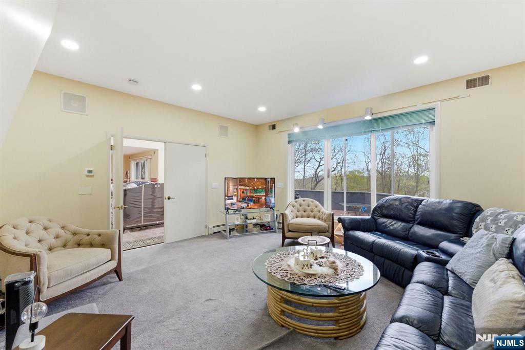36 Fox Ledge Road Butler, NJ 07405 - Photo 17 of 49