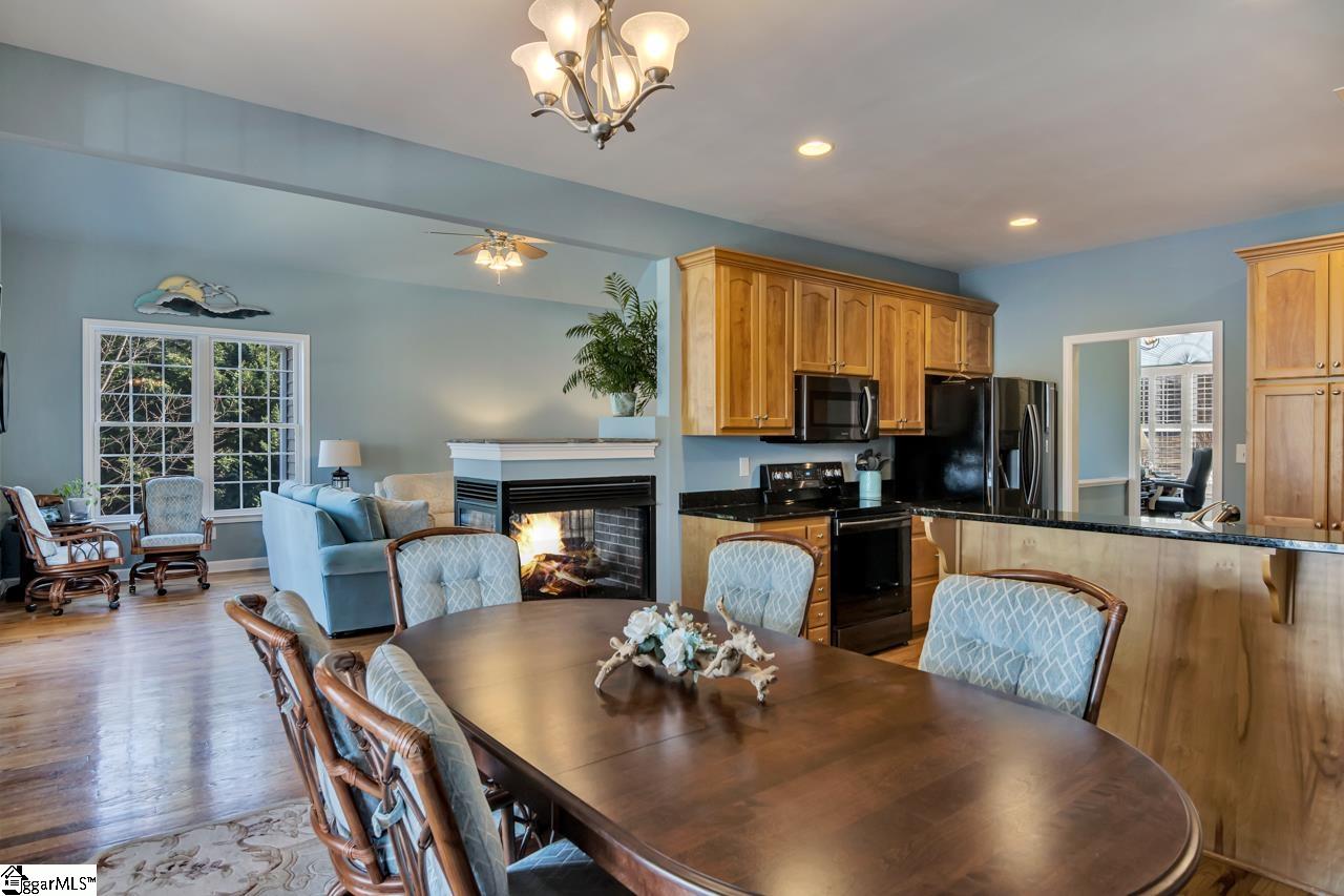 335 Stardust Lane Seneca, SC 29672 - Photo 11 of 36 Gallery Image 11
