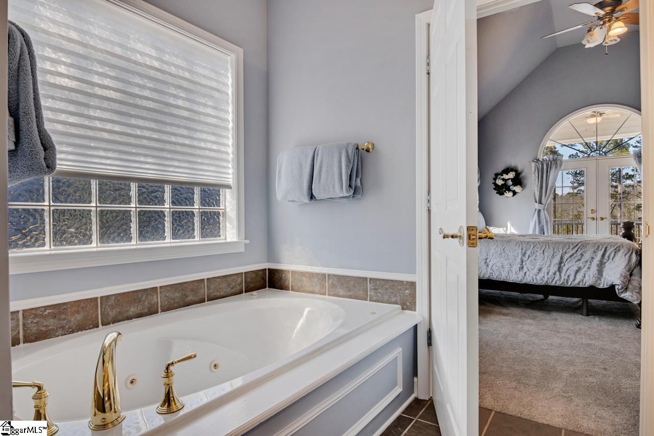 335 Stardust Lane Seneca, SC 29672 - Photo 19 of 36 Gallery Image 19