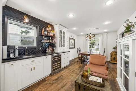 $649,000 | 10931 Piping Rock Lane, Houston, TX 77042