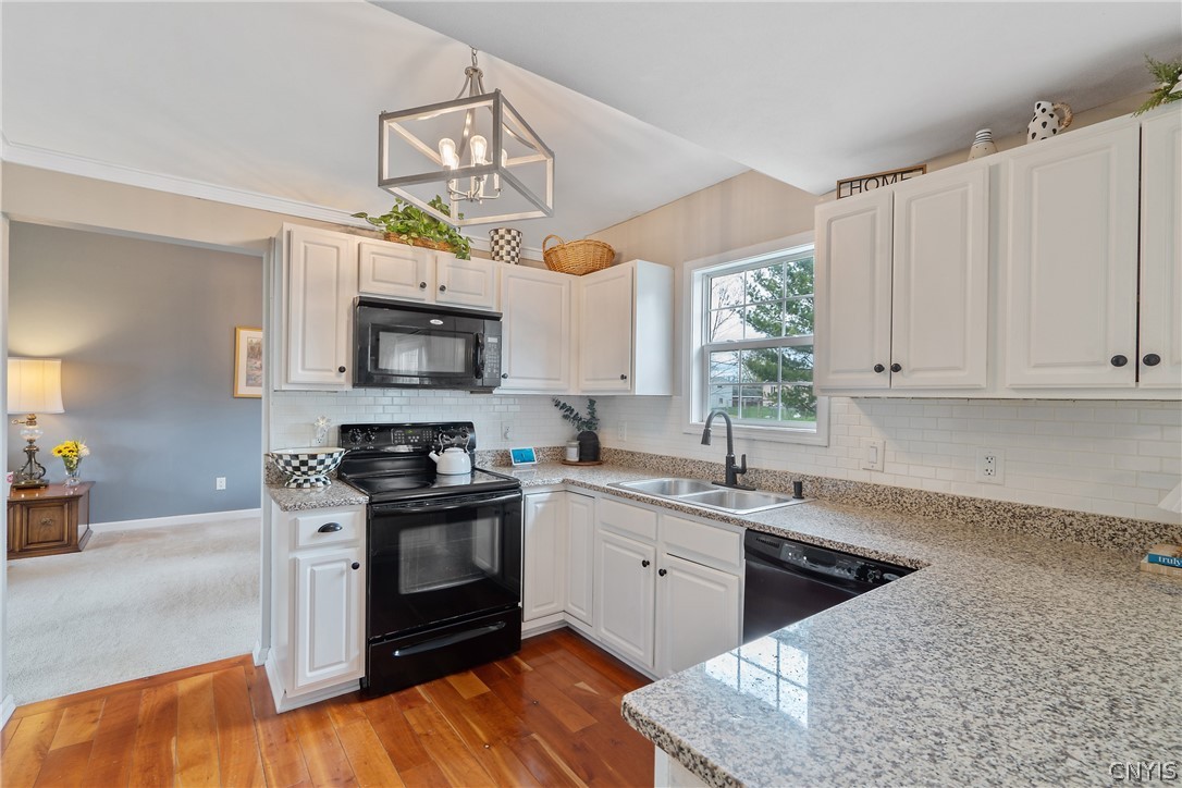 6028 Monopoli Path Cicero, NY 13039 - Photo 9 of 39 Granite counters