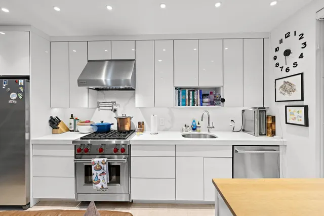 $5,600 | 313 Washington Street, Unit 7, Hoboken, NJ 07030