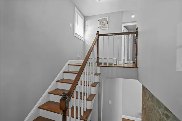 $3,500 | 181 Highland Avenue, Warwick, RI 02886