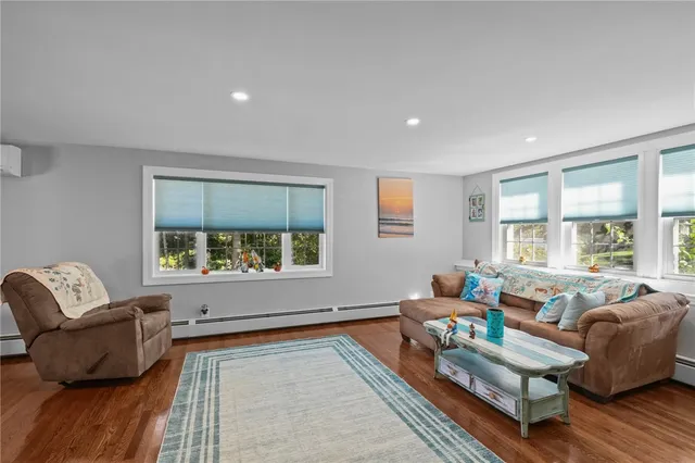 $3,500 | 181 Highland Avenue, Warwick, RI 02886