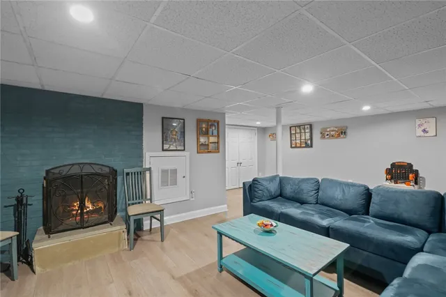 $3,500 | 181 Highland Avenue, Warwick, RI 02886