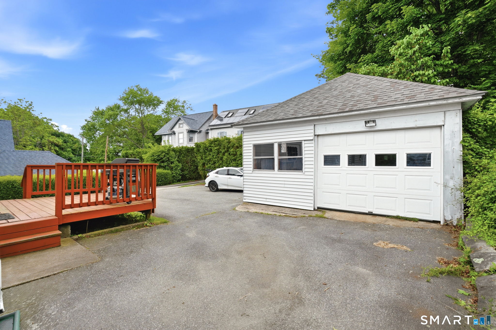 68 School Street Groton, CT 06340 - Photo 5 of 40