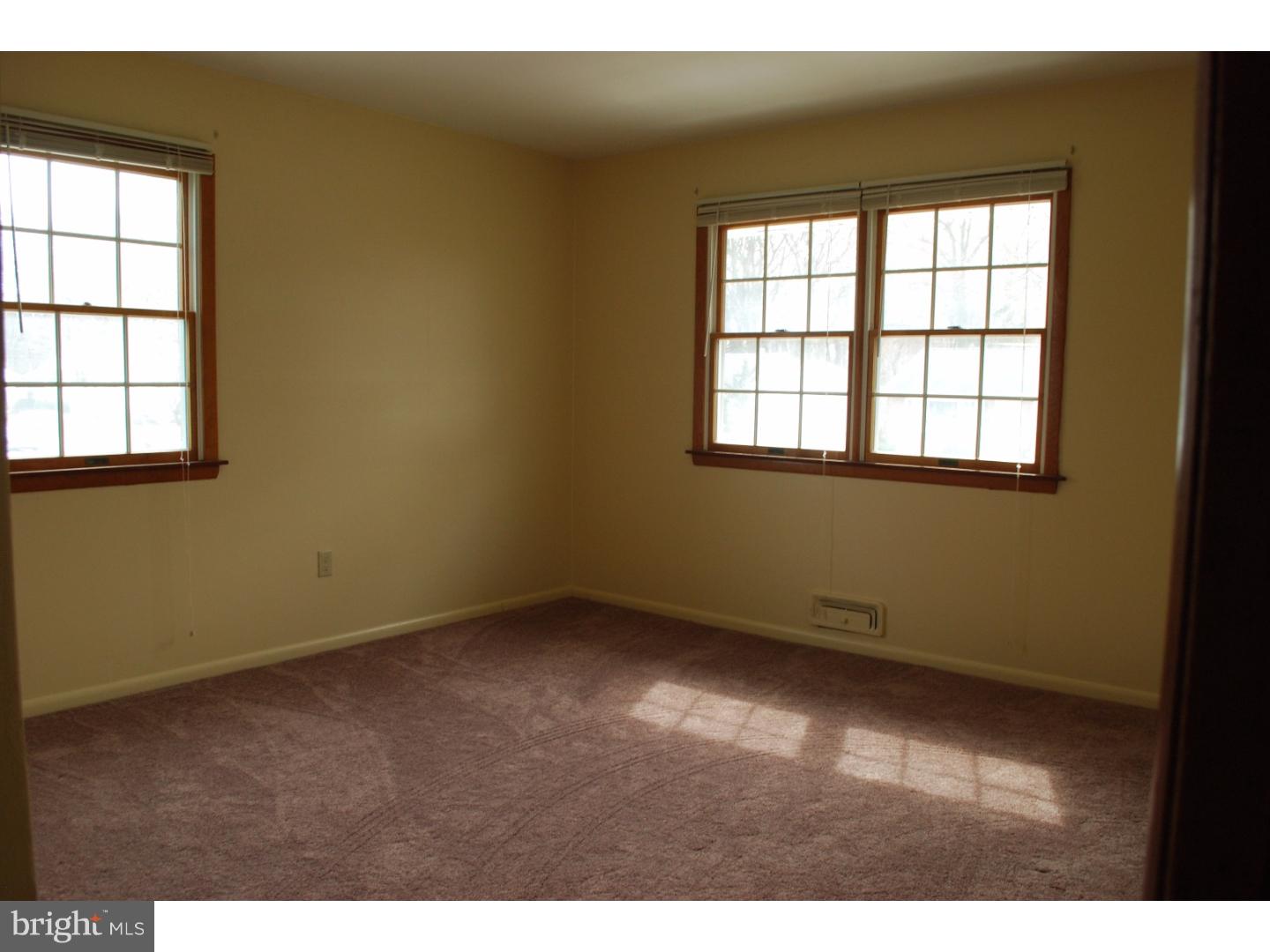 61 Valley View Road Hamilton, NJ 08620 - Photo 14 of 22 Bedroom 2