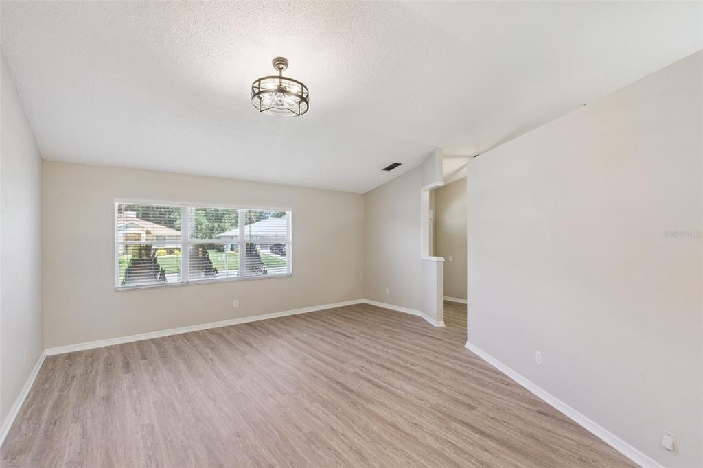27211 Racquet Circle Leesburg, FL 34748 - Photo 8 of 31