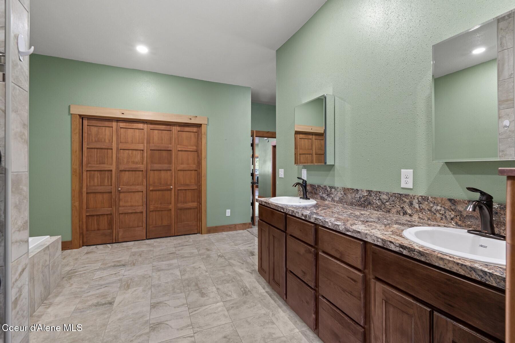 1968 Old Priest River Road Priest River, ID 83856 - Photo 16 of 31 Closet Storage