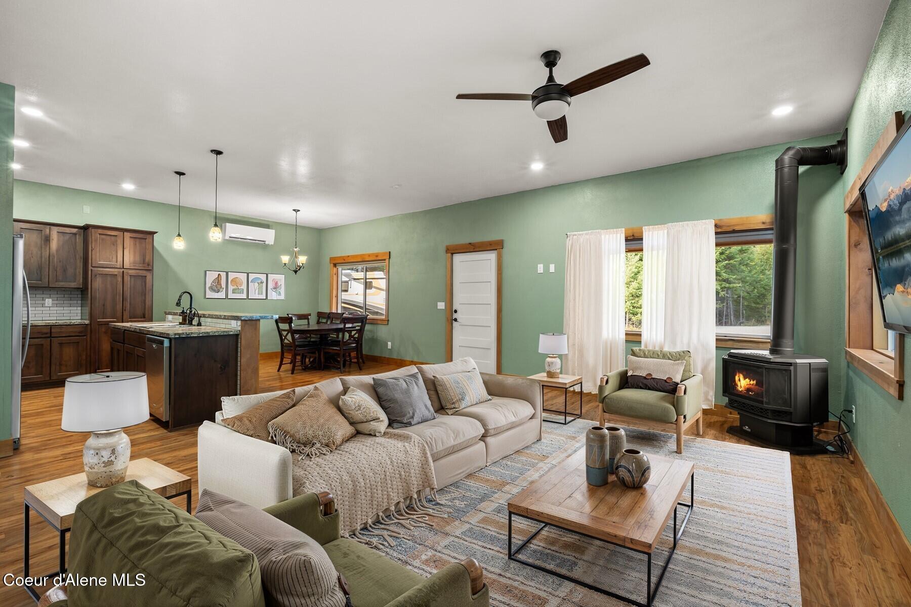 1968 Old Priest River Road Priest River, ID 83856 - Photo 8 of 31 .