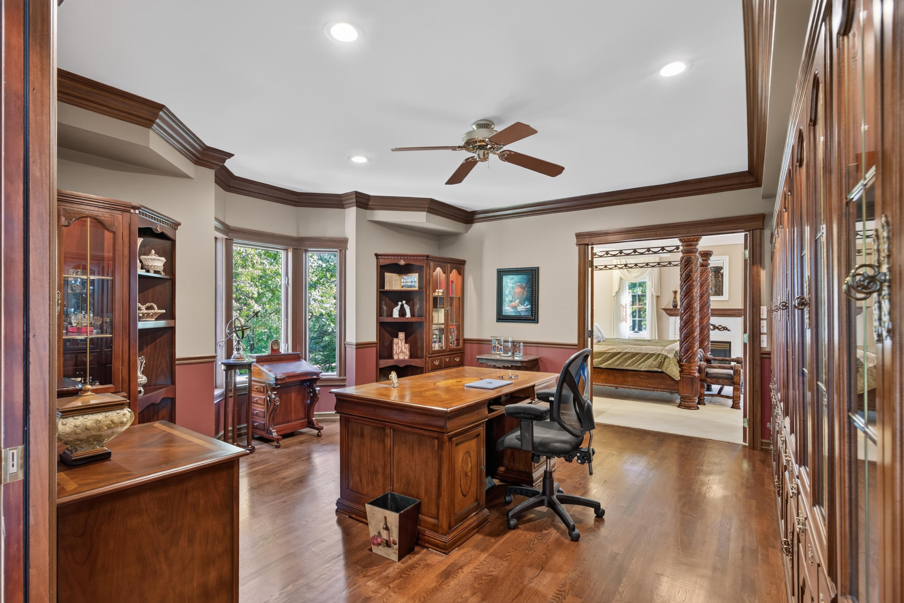 15531 Kentucky Road Neosho, MO 64850 - Photo 15 of 66 11-Front Office