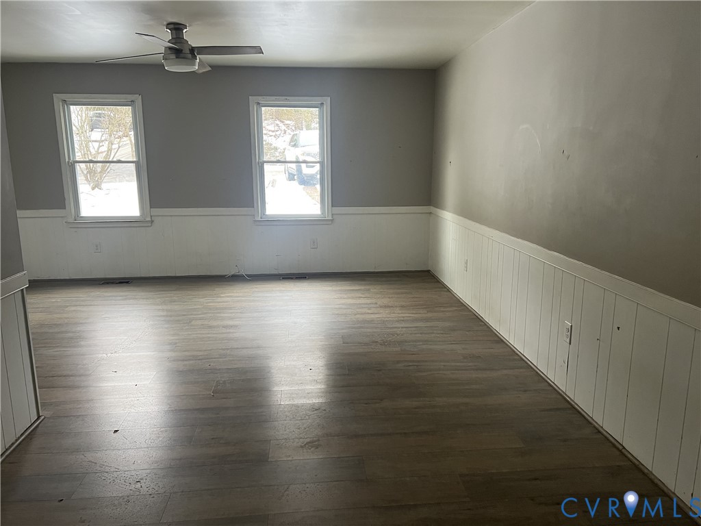 156 Spring Drive Colonial Heights, VA 23834 - Photo 3 of 7 Family/Dining Room