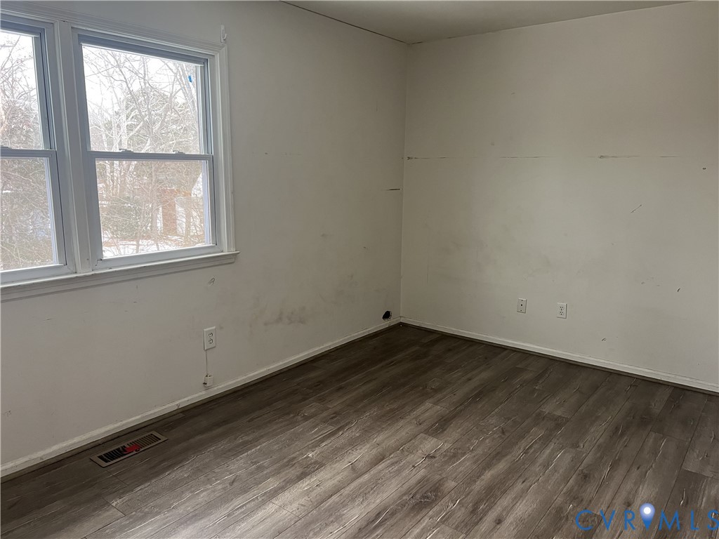 156 Spring Drive Colonial Heights, VA 23834 - Photo 5 of 7 Primary with half bath