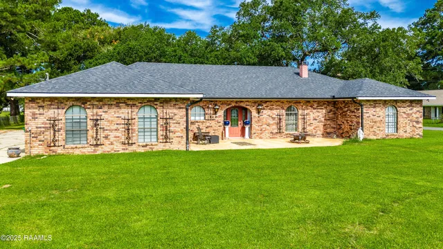 $225,000 | 267 Olive Street, Arnaudville, LA 70512