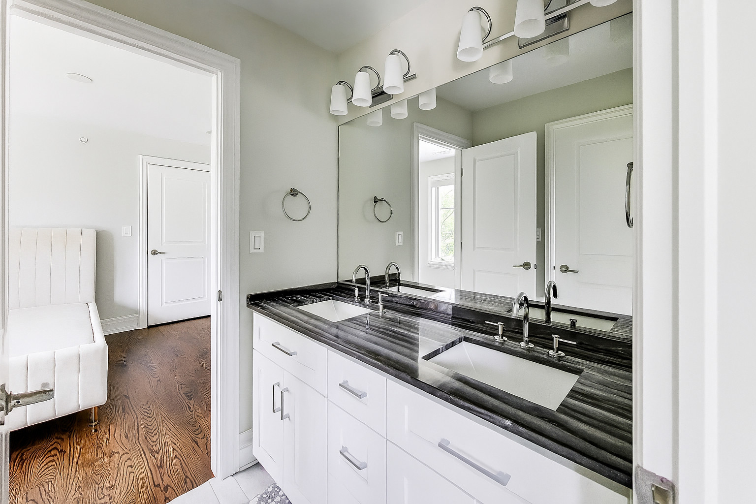 112 East Avenue Park Ridge, IL 60068 - Photo 21 of 38 Gallery Image 21