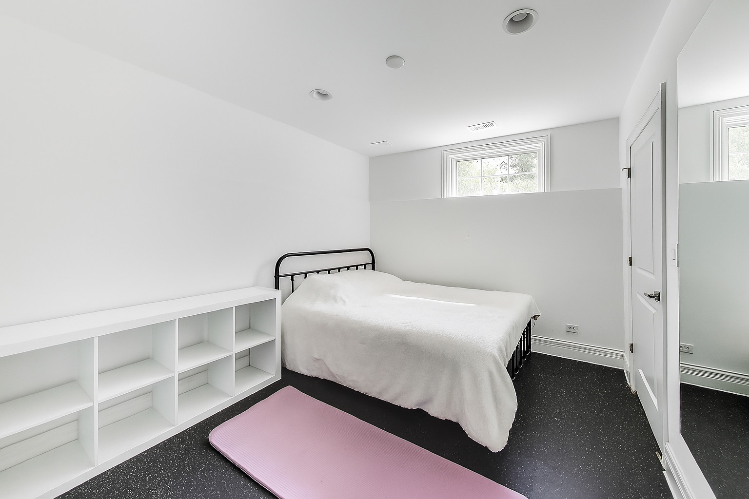 112 East Avenue Park Ridge, IL 60068 - Photo 30 of 38 Gallery Image 30