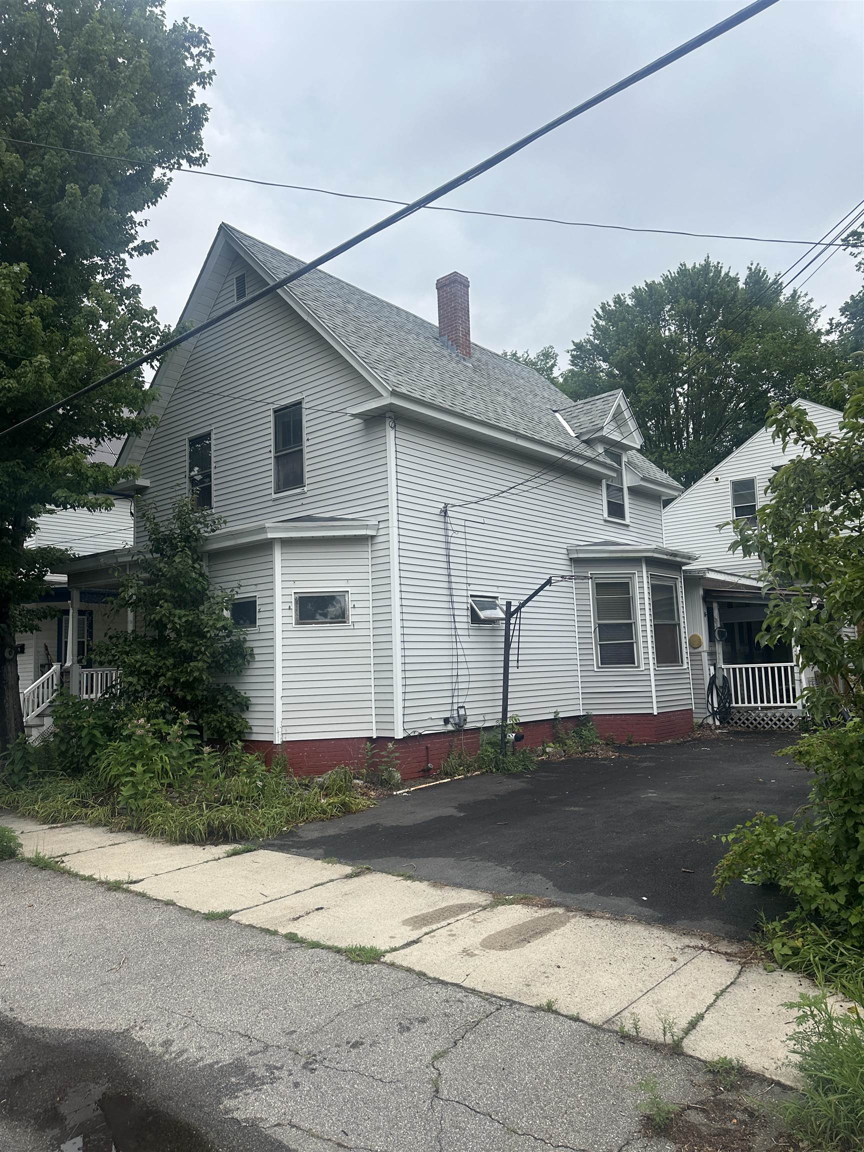 14 Silver Street Rochester, NH 03867 - Photo 1 of 1