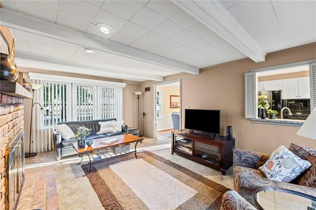 $474,950 | 7000 Roe Avenue, Prairie Village, KS 66208