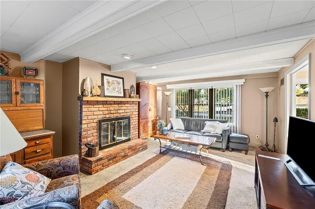 $474,950 | 7000 Roe Avenue, Prairie Village, KS 66208